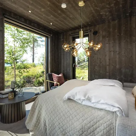Lille Tyven - Privat Jacuzzi - Dyrevennlig- 30 Min Osl Gasthof Eina