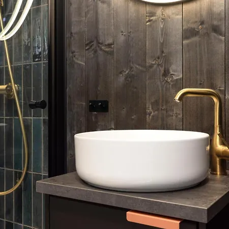 Lille Tyven - Privat Jacuzzi - Dyrevennlig- 30 Min Osl Gasthof Eina
